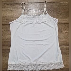 [EUC] Maurices Cream Off White Cami with Lace Detail XXL